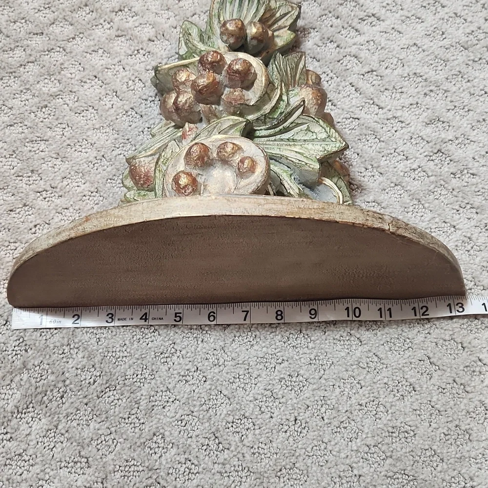 Decorative Wall Shelf Corbel Sophisticated Green & Gold Antique-Style Finish